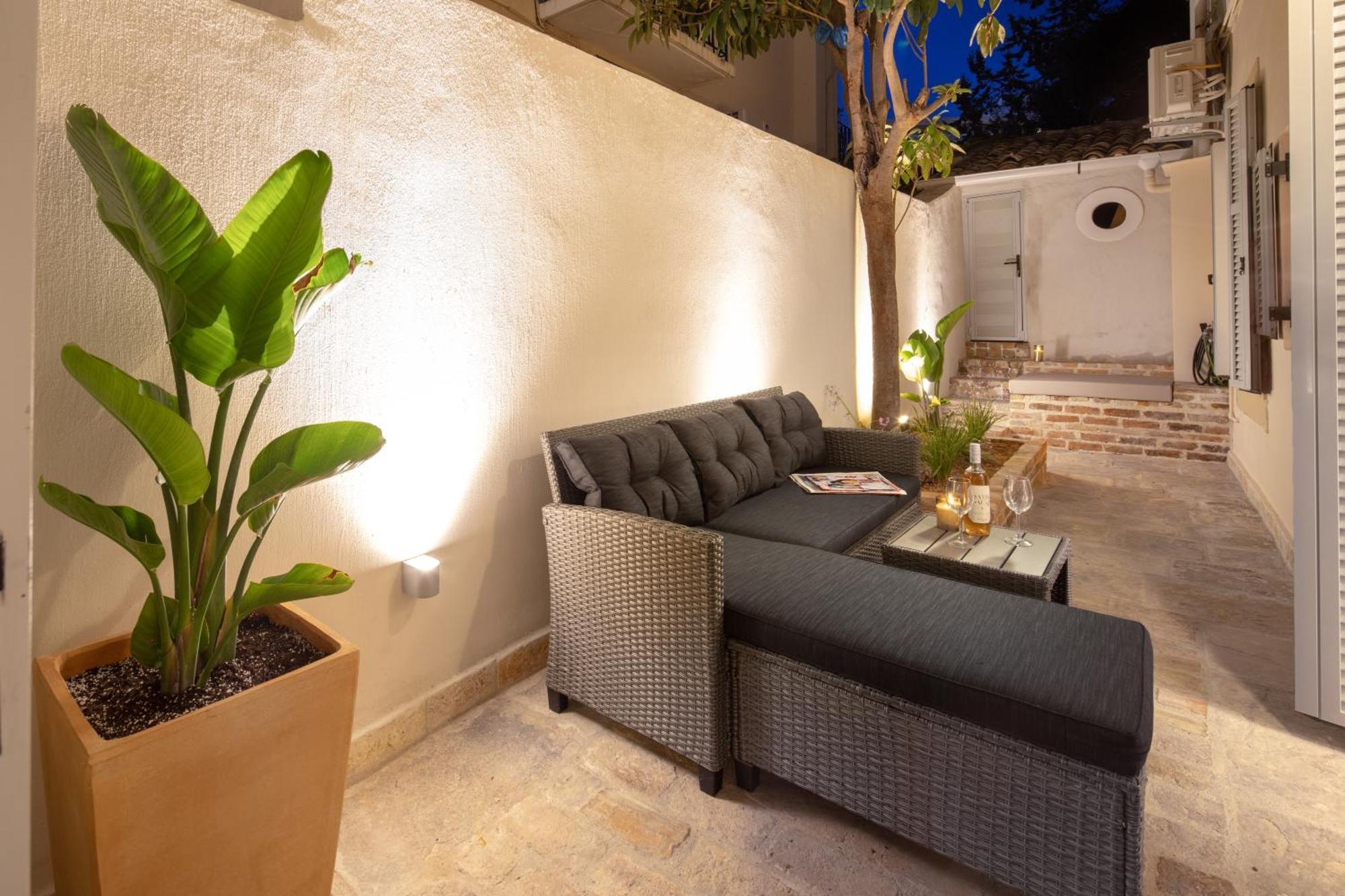 Modern-Vintage Old Town Suites Corfu  Exterior photo