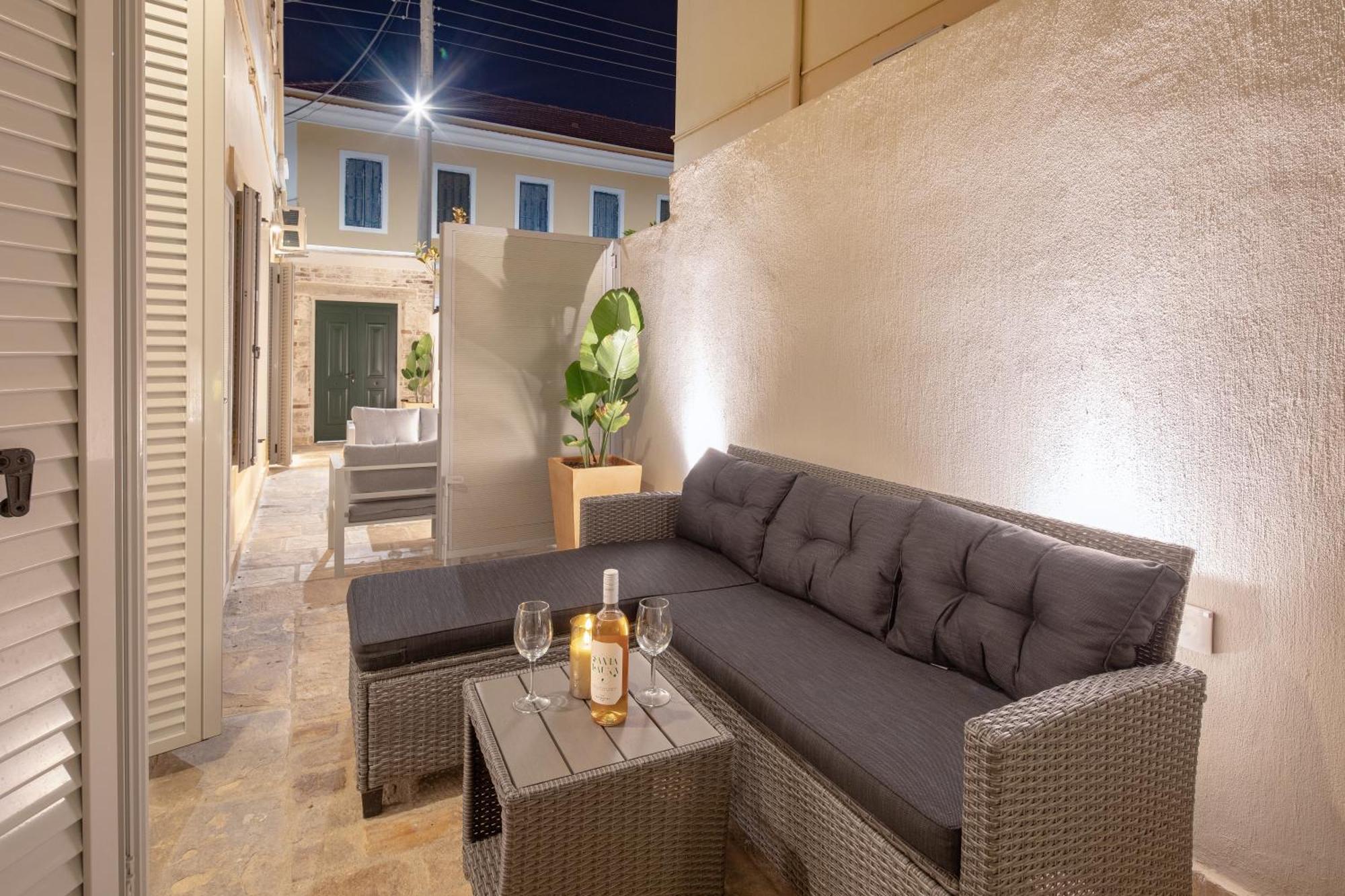 Modern-Vintage Old Town Suites Corfu  Exterior photo